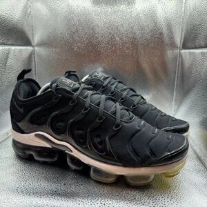 Size 11 - Nike Air VaporMax Plus Black Anthracite‎ Low Athletic Shoes 924453-010